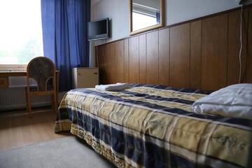 Фото номера Одноместный номер Отель Hotelli Iisalmen Seurahuone г. Ийсалми 3